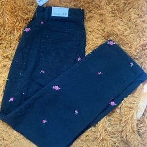 Strait leg mom jeans